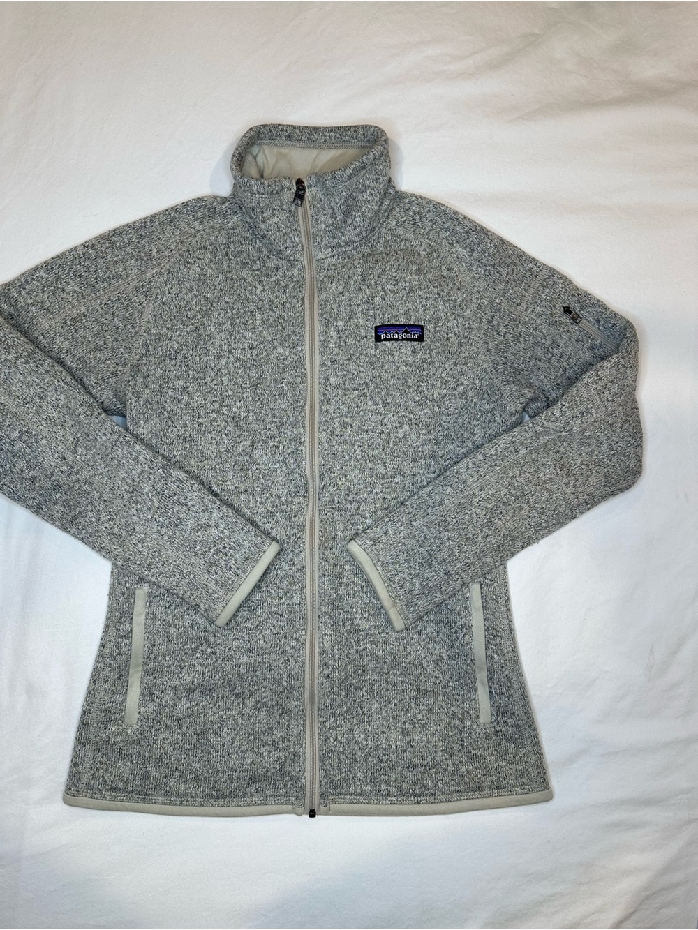 Patagonia Women’s Heather Gray Full-Zip Teddy Jacket
